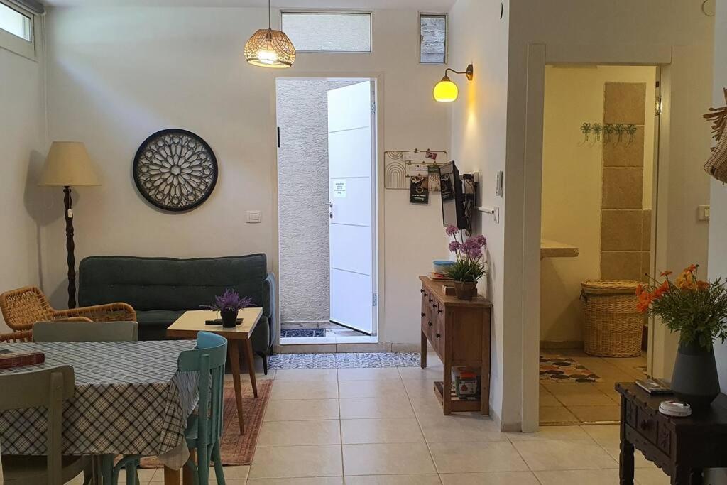 נקודת חן Apartment Shadmot Devora Ngoại thất bức ảnh